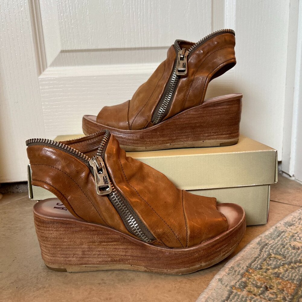 A.S. 98 Zipper Wedge 39